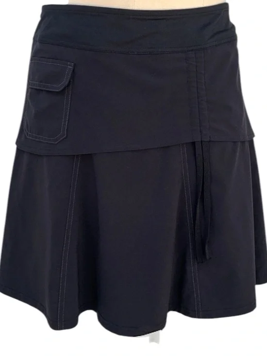 Athleta Wherever Skort Women’s Size 8 Black Pull On Stretch Cargo - Picture 2 of 9